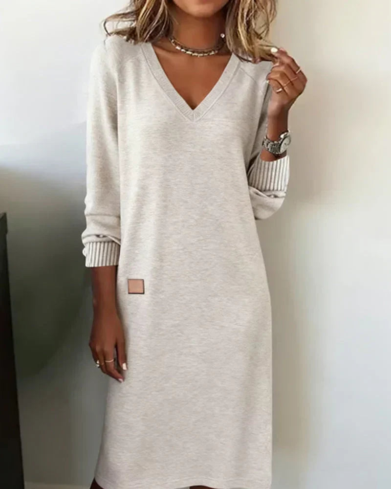 Lucey | Vestido midi cómodo con escote en V